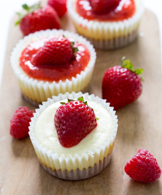 Mini Cheesecake Cupcakes: Your Go-To Easy Dessert for Entertaining